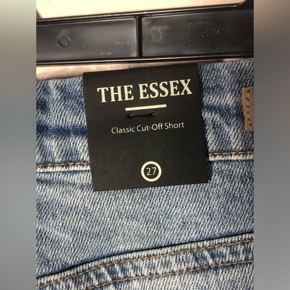 NWT Blank NYC The Essex Classic Cut Off Shorts in Distressed Blue - Size 27 - Picture 4 of 6